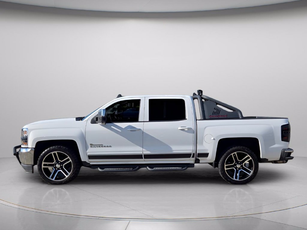 Used 2017 Chevrolet Silverado 1500 LT w/1LT Truck Crew Cab