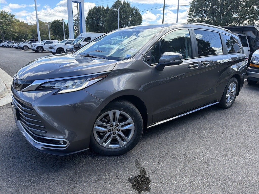 Used 2024 Toyota Sienna Limited Minivan