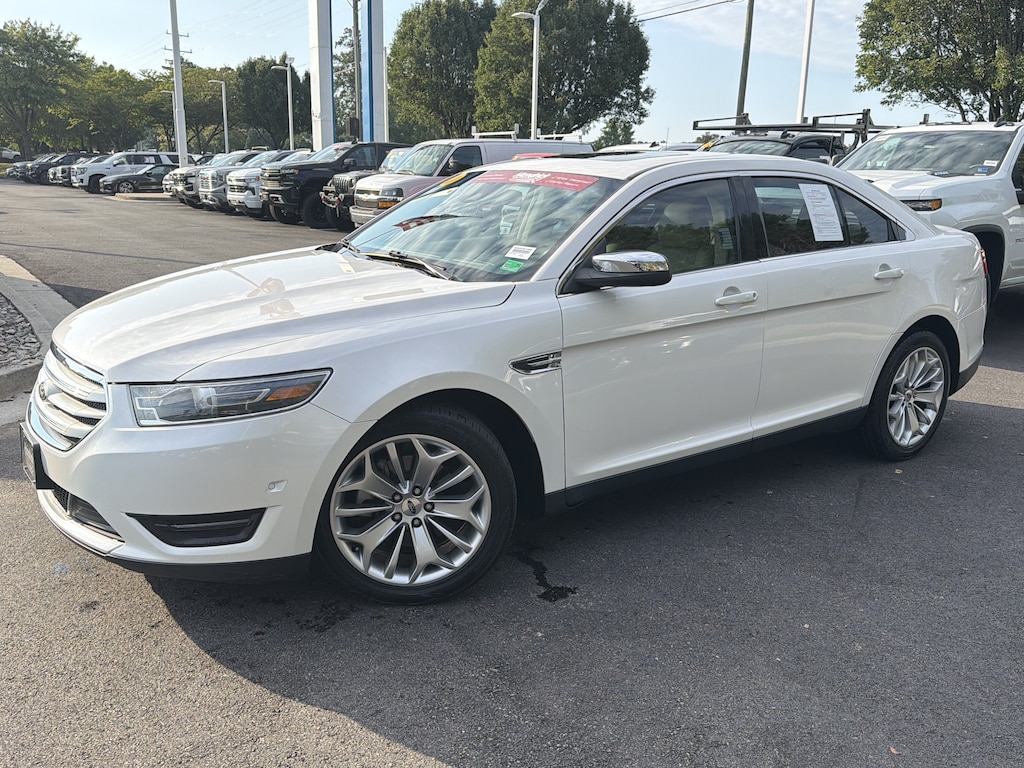 Used 2018 Ford Taurus Limited Sedan