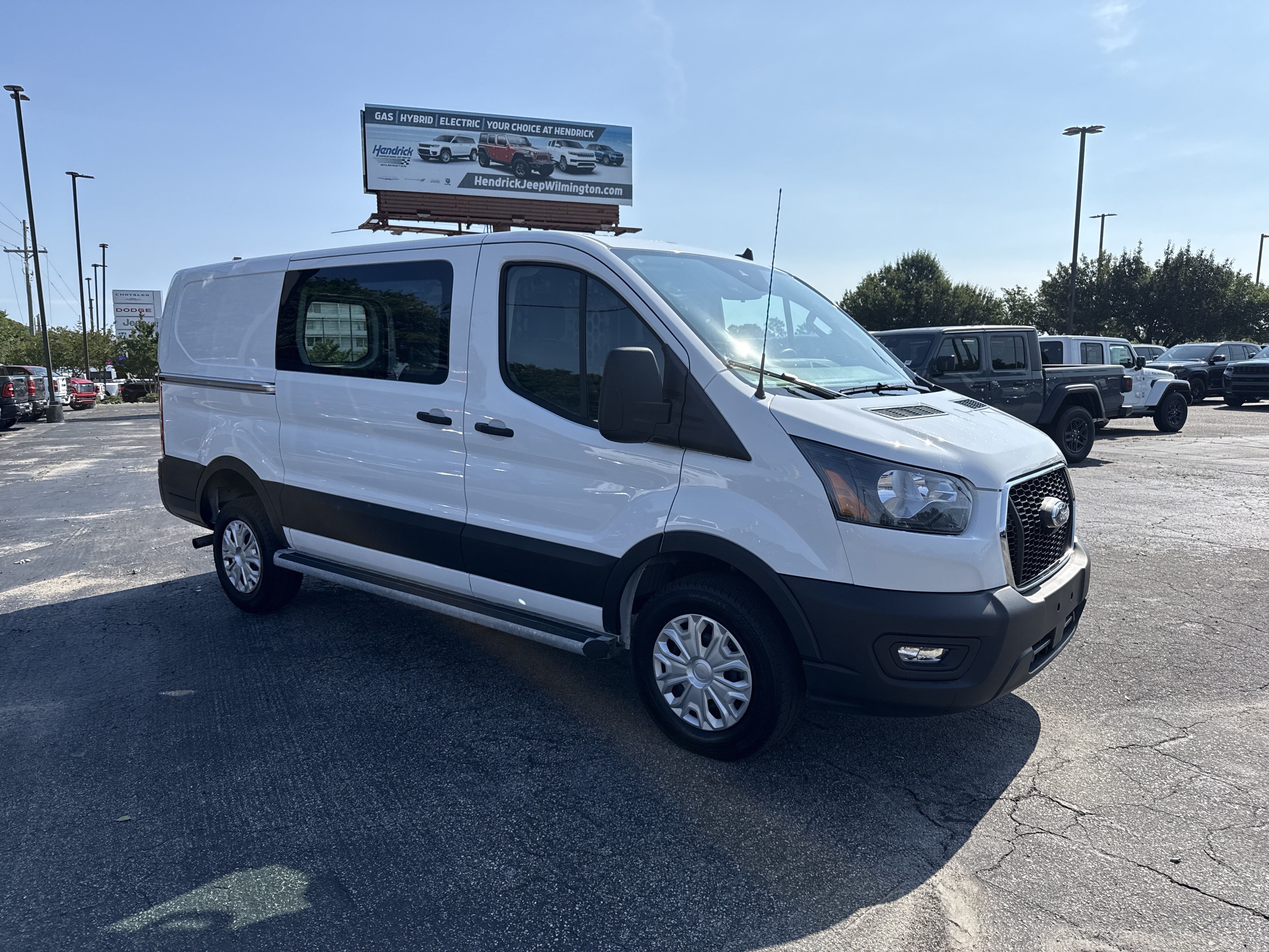 2025 Ford Transit Cargo Van T-250 148 Low Rf 9070 GVWR RWD