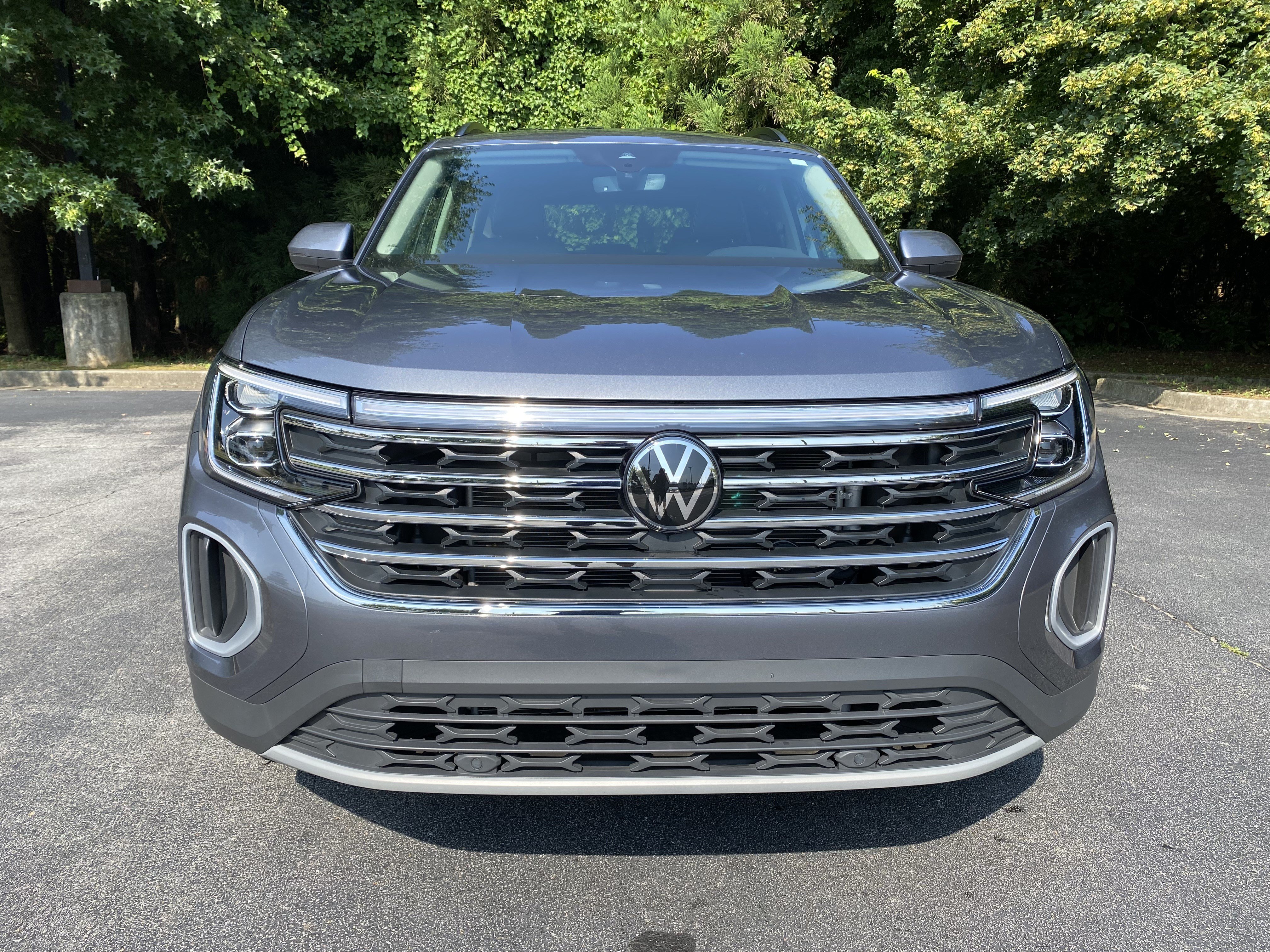 Used 2025 Volkswagen Atlas 2.0T SE SUV