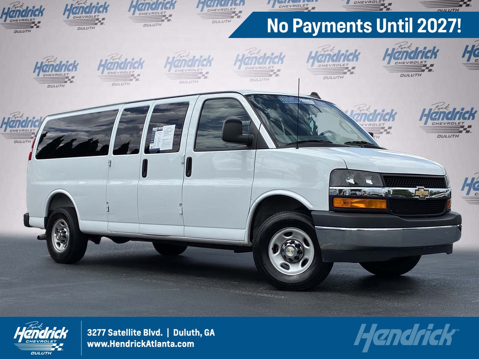 2025 Chevrolet Express Passenger LT