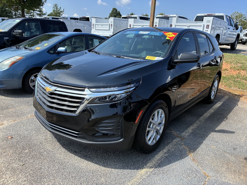 Used 2023 Chevrolet Equinox LS SUV