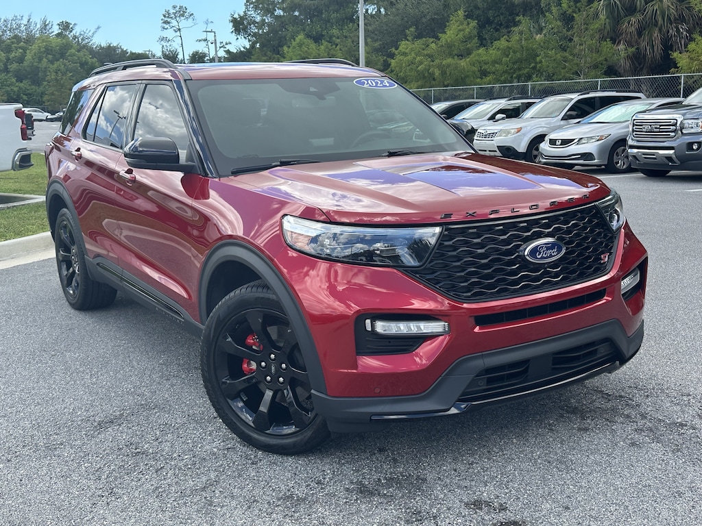 Used 2024 Ford Explorer ST SUV
