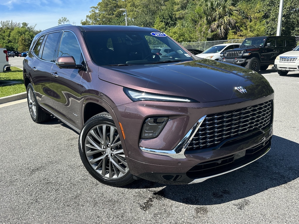 Used 2025 Buick Enclave Avenir SUV