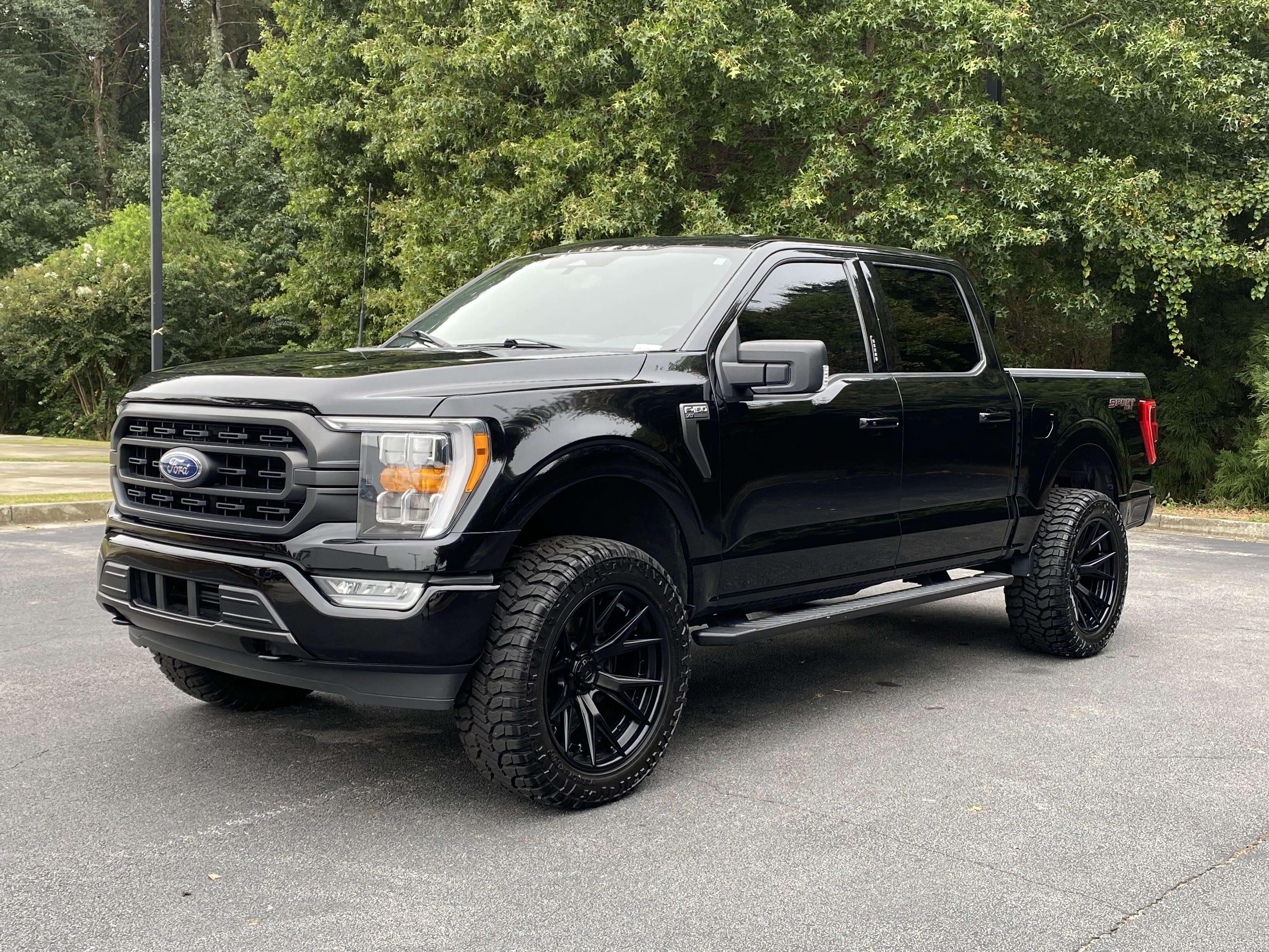 Used 2023 Ford F-150 XLT Pickup