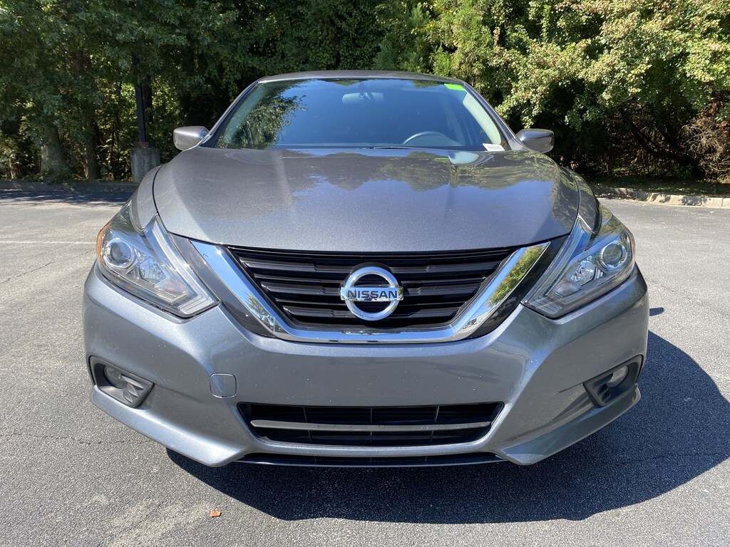 Used 2018 Nissan Altima 2.5 SR Sedan