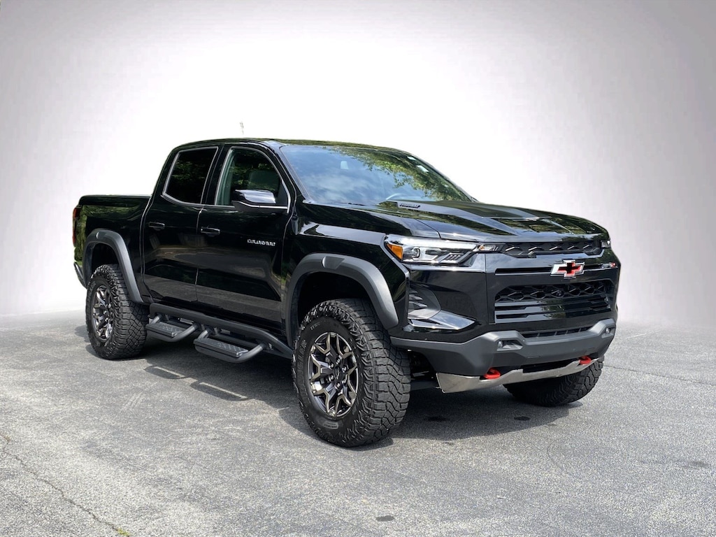 Used 2025 Chevrolet Colorado 4WD ZR2 Pickup