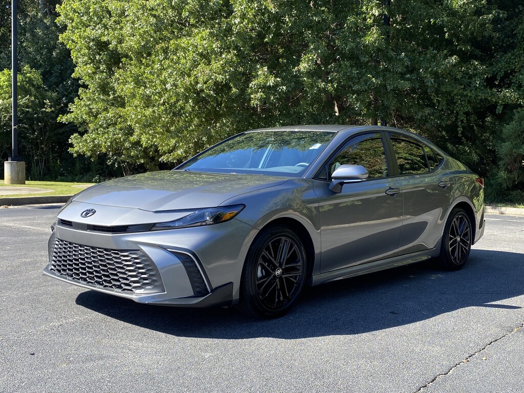Used 2026 Toyota Camry SE Sedan