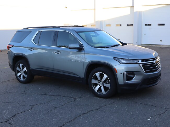 2023 Chevrolet Traverse LT Leather SUV