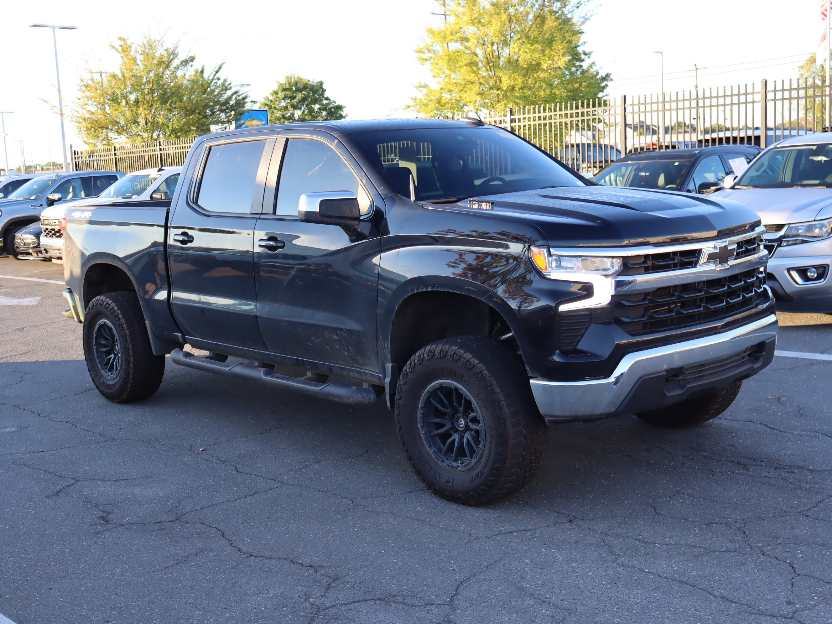 Used 2025 Chevrolet Silverado 1500 LT Pickup