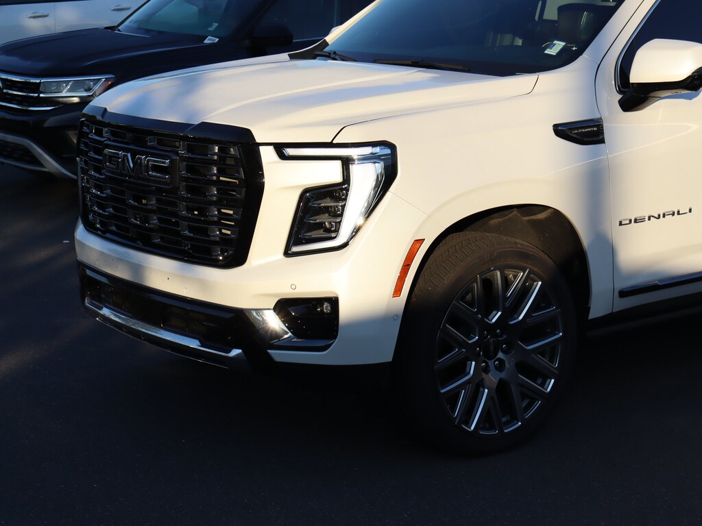Used 2025 GMC Yukon XL Denali Ultimate SUV
