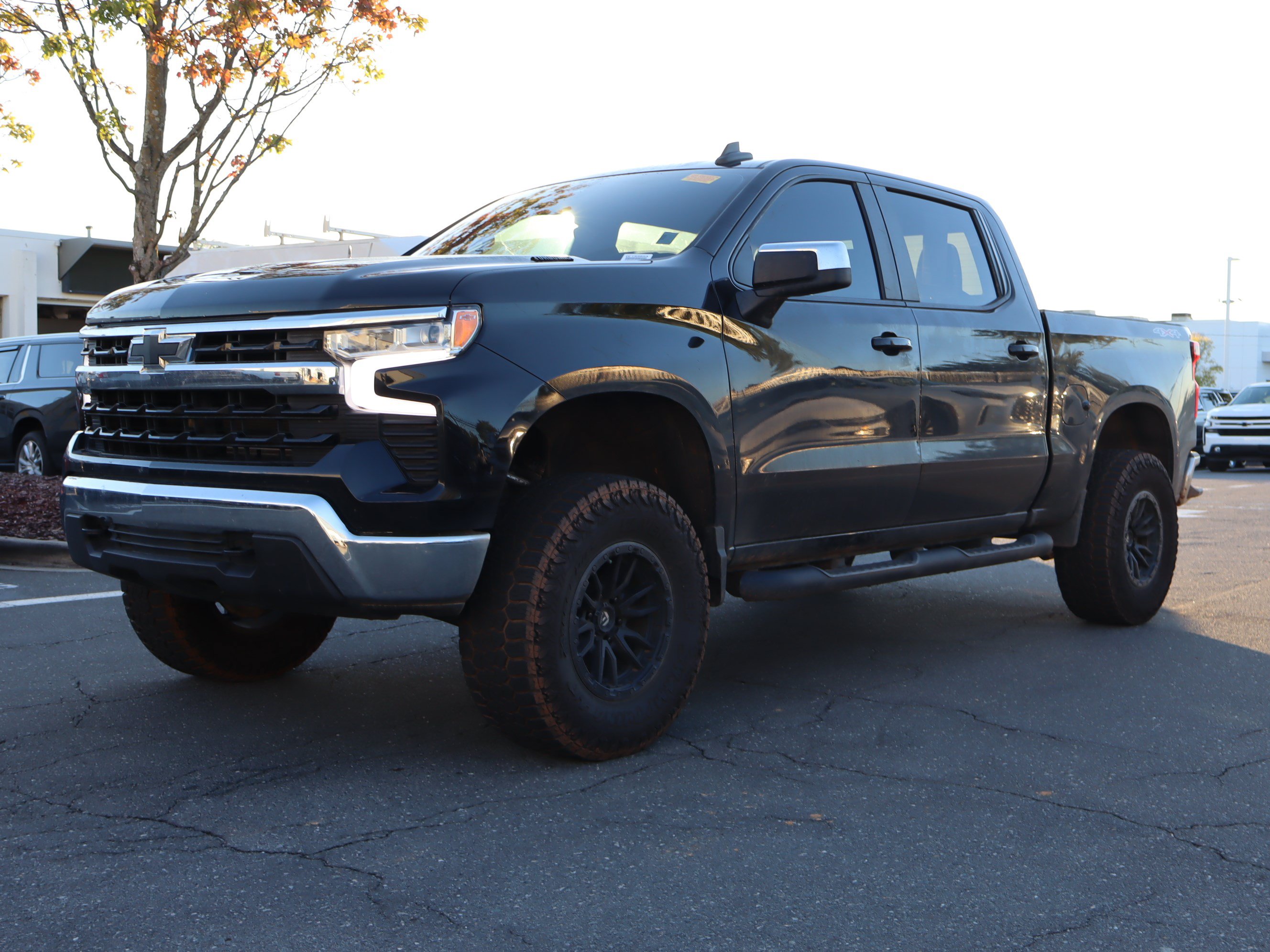 Used 2025 Chevrolet Silverado 1500 LT Pickup