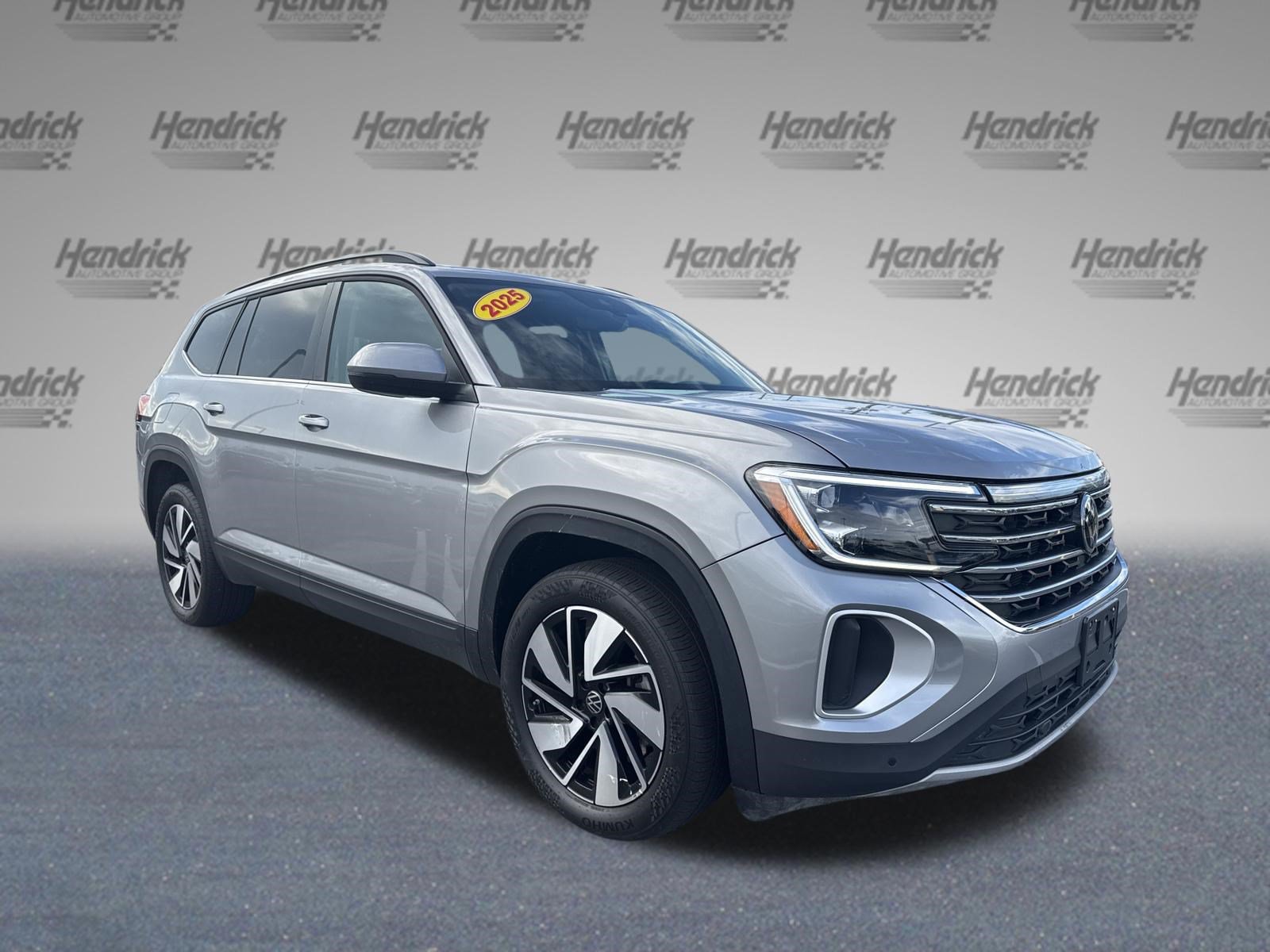 2025 Volkswagen Atlas 2.0T SE w/Technology SUV