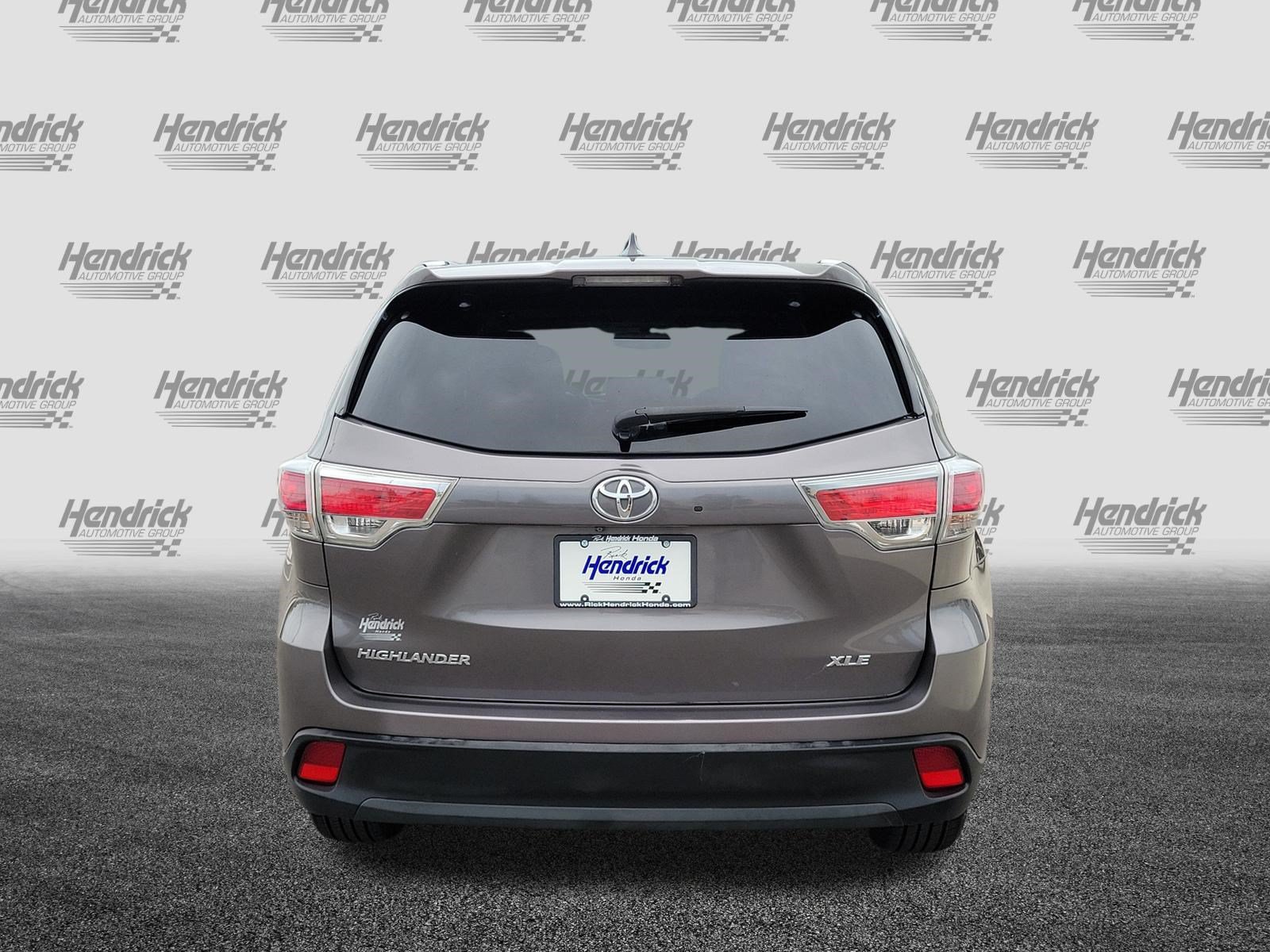 Used 2016 Toyota Highlander XLE V6 SUV