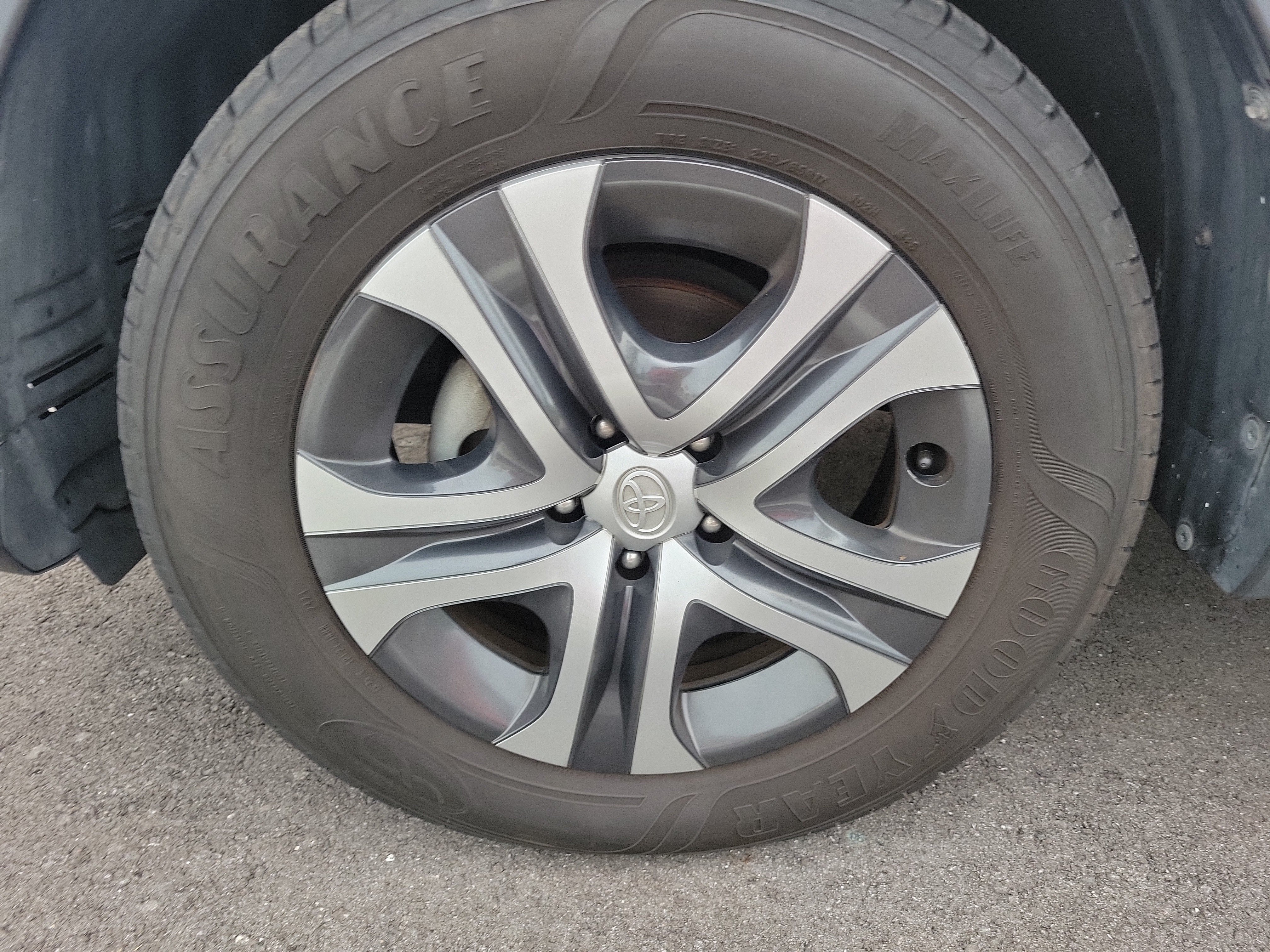 Used 2018 Toyota RAV4 LE SUV