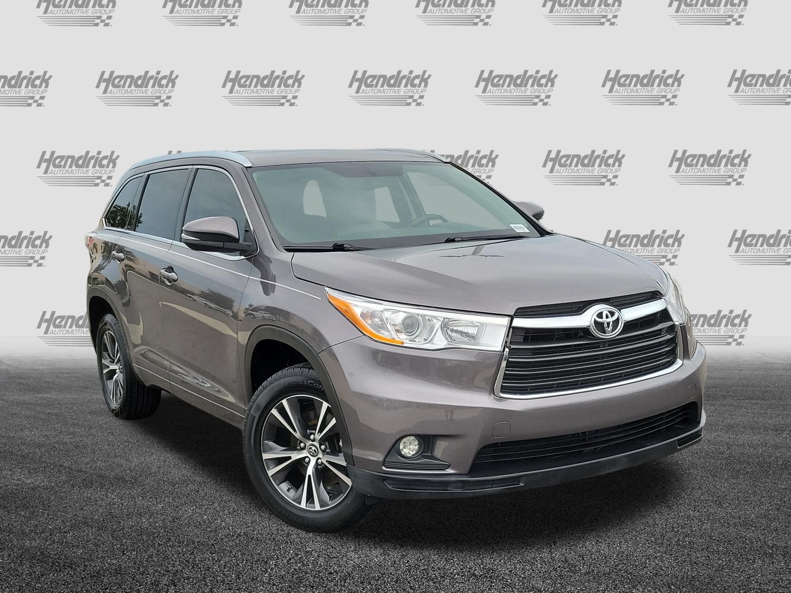 2016 Toyota Highlander XLE V6 SUV