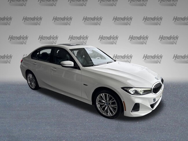 2023 BMW 3 Series 330e Sedan