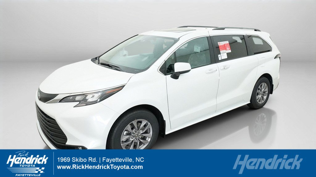 2026 Toyota Sienna XLE