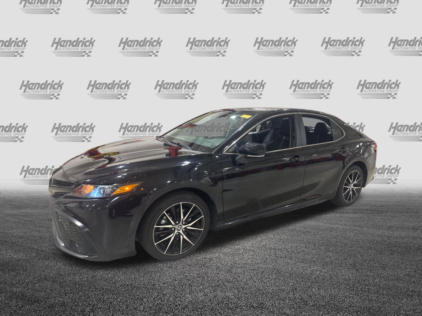Used 2023 Toyota Camry SE Sedan