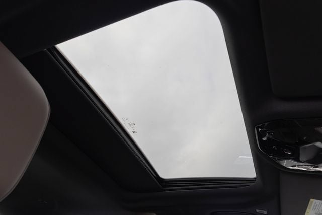 2026 BMW 5 Series 530i - Photo 28