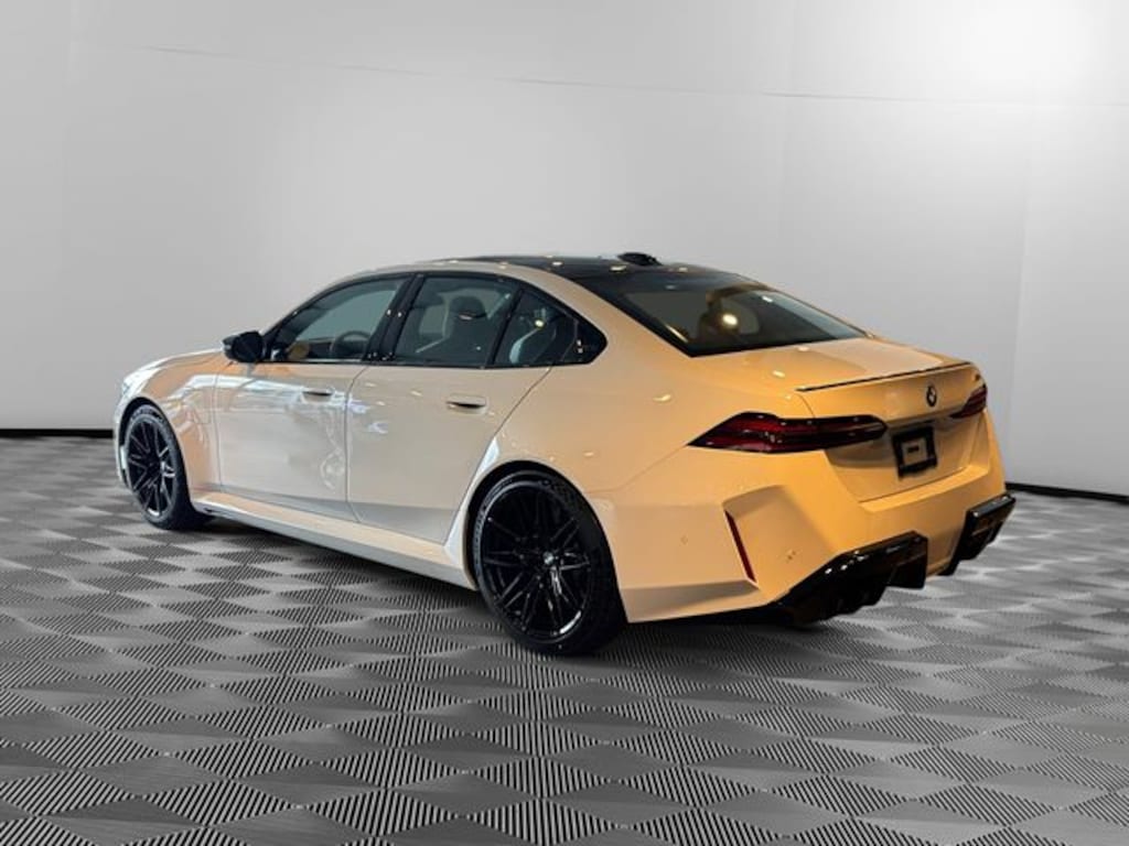 New 2027 BMW M5 Base Sedan