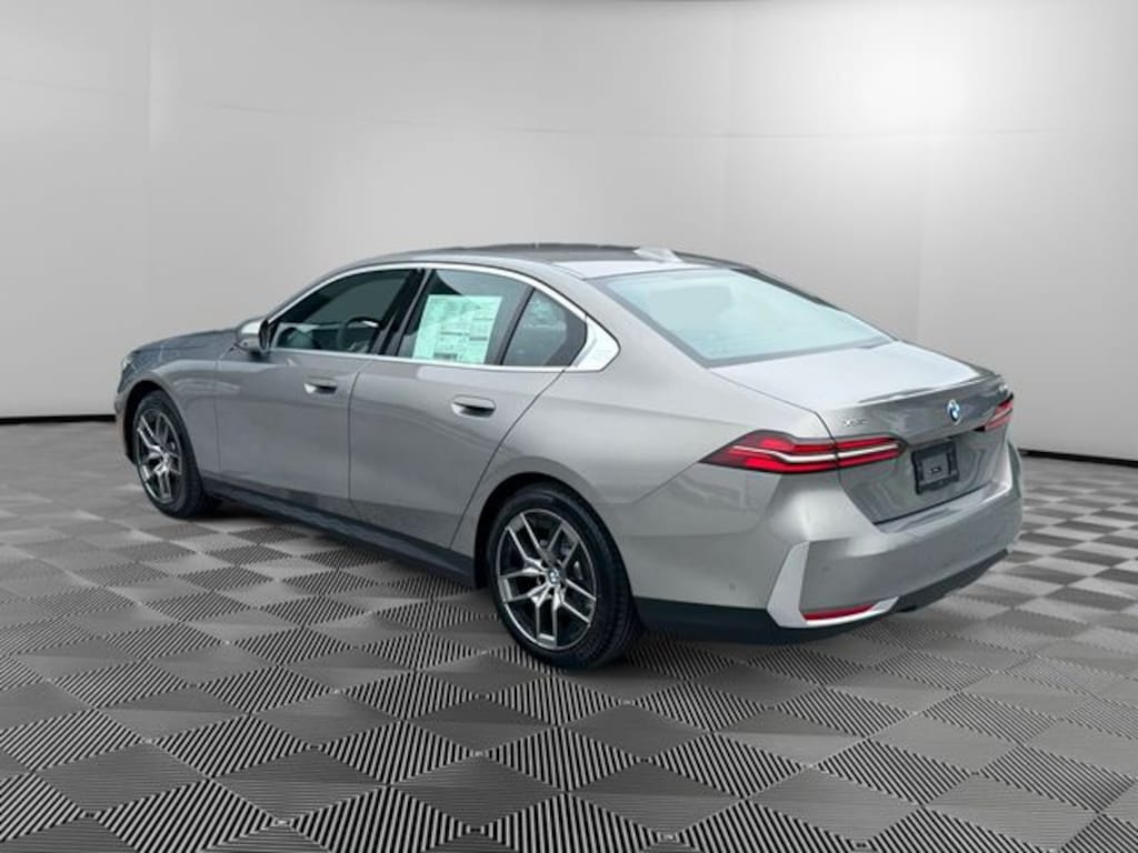 New 2027 BMW 5 Series 530i xDrive Sedan