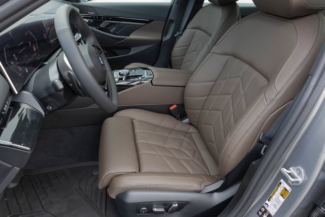 2026 BMW 5 Series 530i - Photo 15