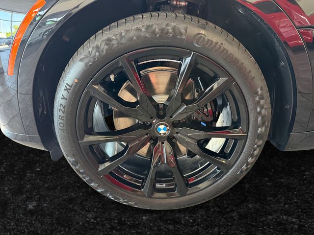 2027 BMW X7 40i - Photo 7