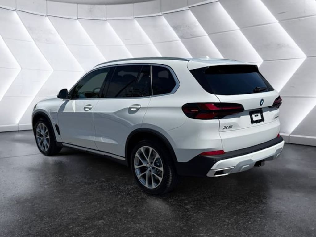 New 2026 BMW X5 xDrive50e SUV