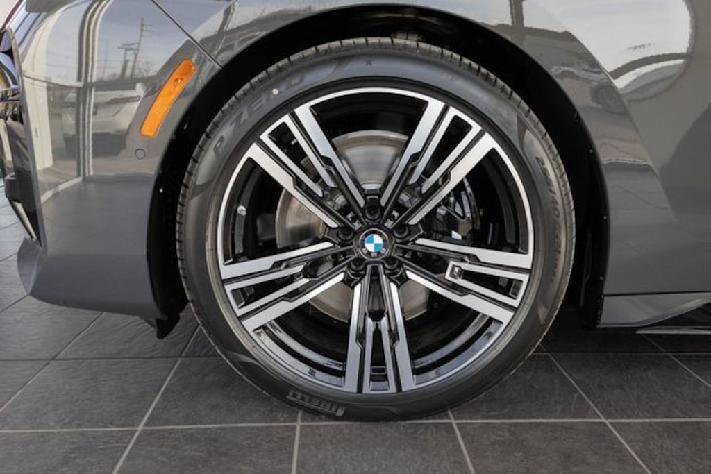 New 2026 BMW 7 Series 740i xDrive Sedan