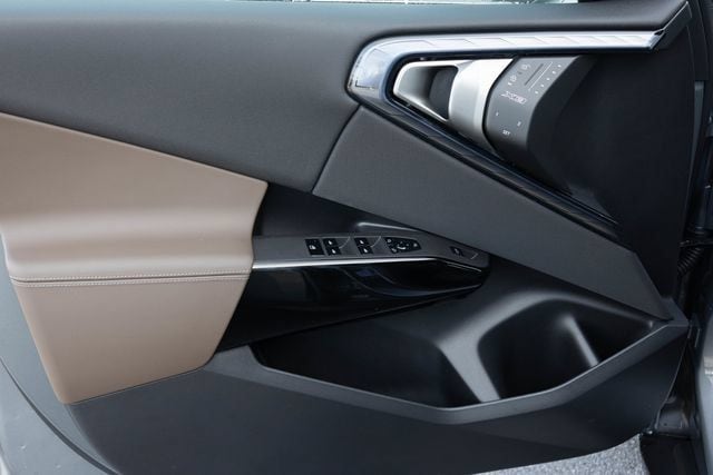 2026 BMW X3 30 - Photo 14