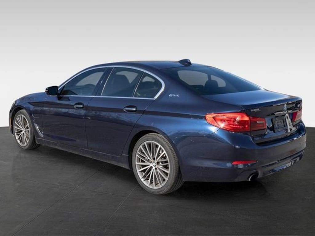 Used 2018 BMW 5 Series 530e xDrive iPerformance Sedan