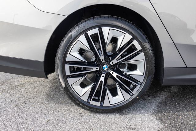 2026 BMW 5 Series 530i - Photo 10