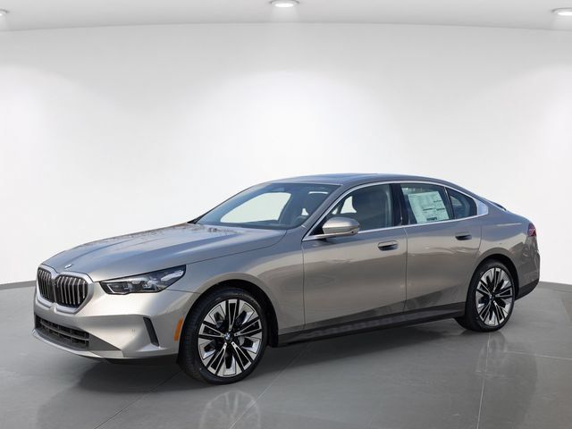 2026 BMW 5 Series 530i - Photo 4