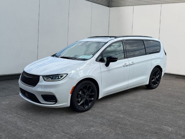 2025 Chrysler Pacifica
