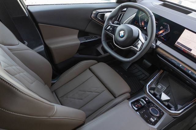 2026 BMW X3 30 - Photo 23