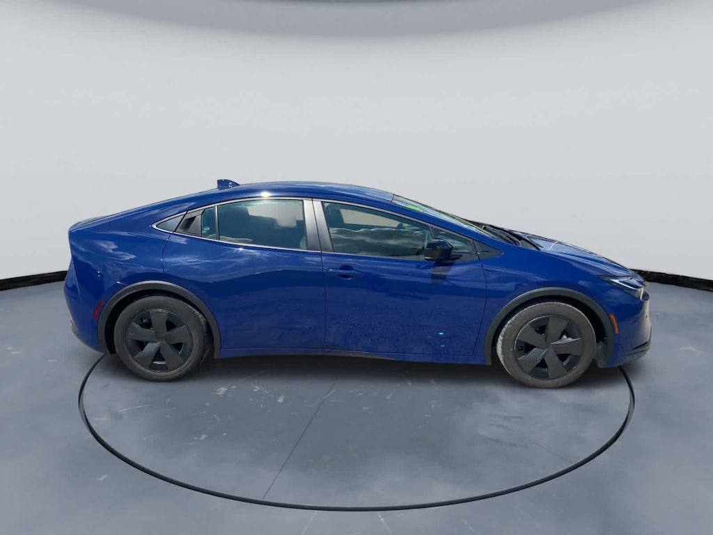 Used 2024 Toyota Prius LE (GS)