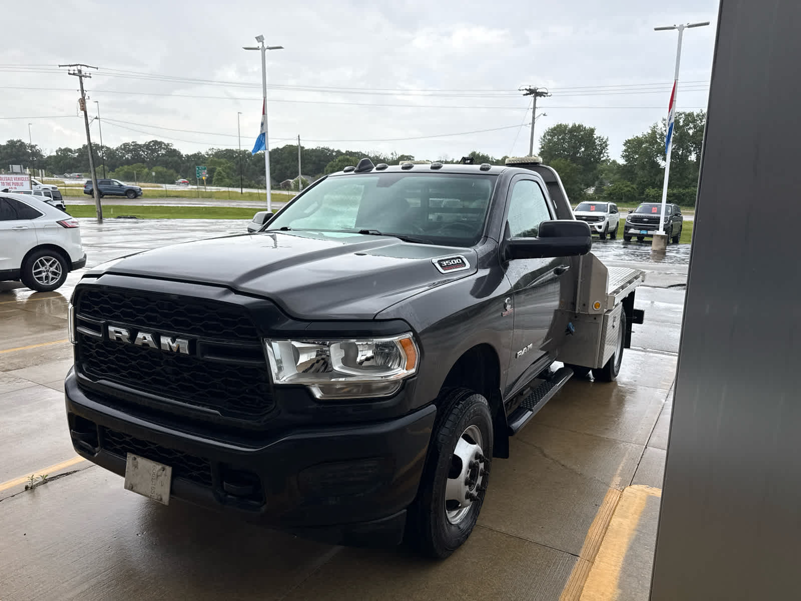Used 2019 Ram 3500 Chassis Cab Tradesman 4WD Reg Cab 60 CA 143.5 WB 4WD Reg Cab 60 CA 143.5 WB
