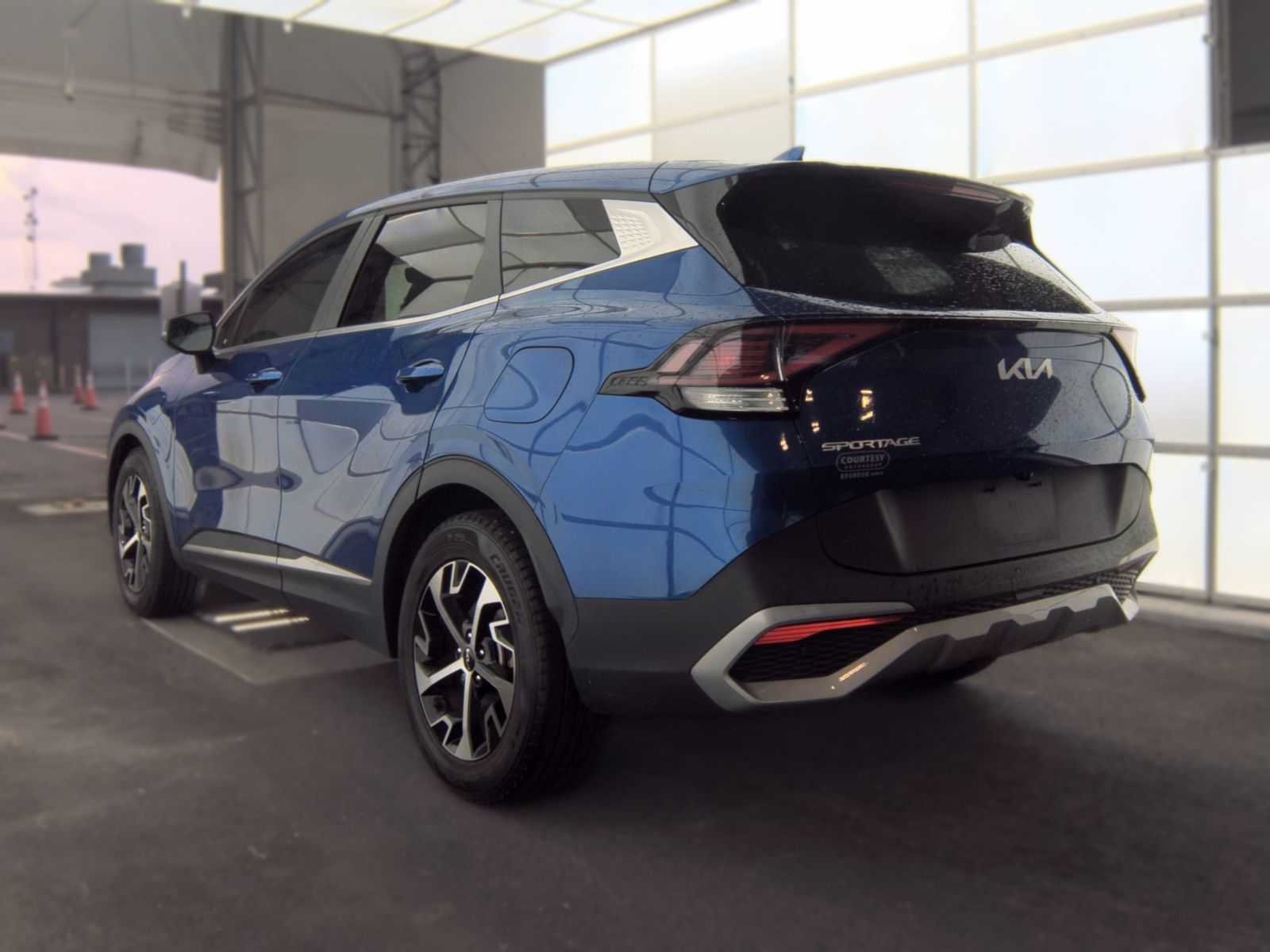 Used 2024 Kia Sportage EX FWD