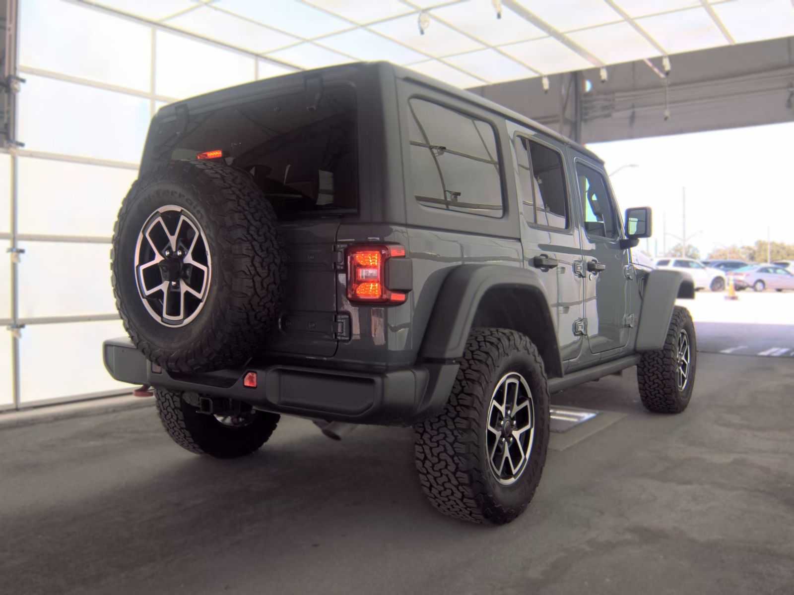 Used 2025 Jeep Wrangler Rubicon 4x4