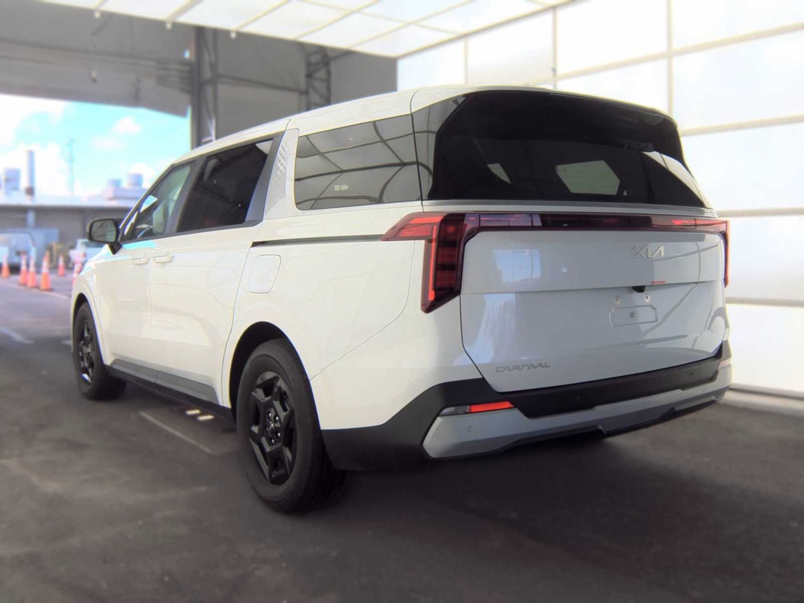 Used 2026 Kia Carnival LXS FWD