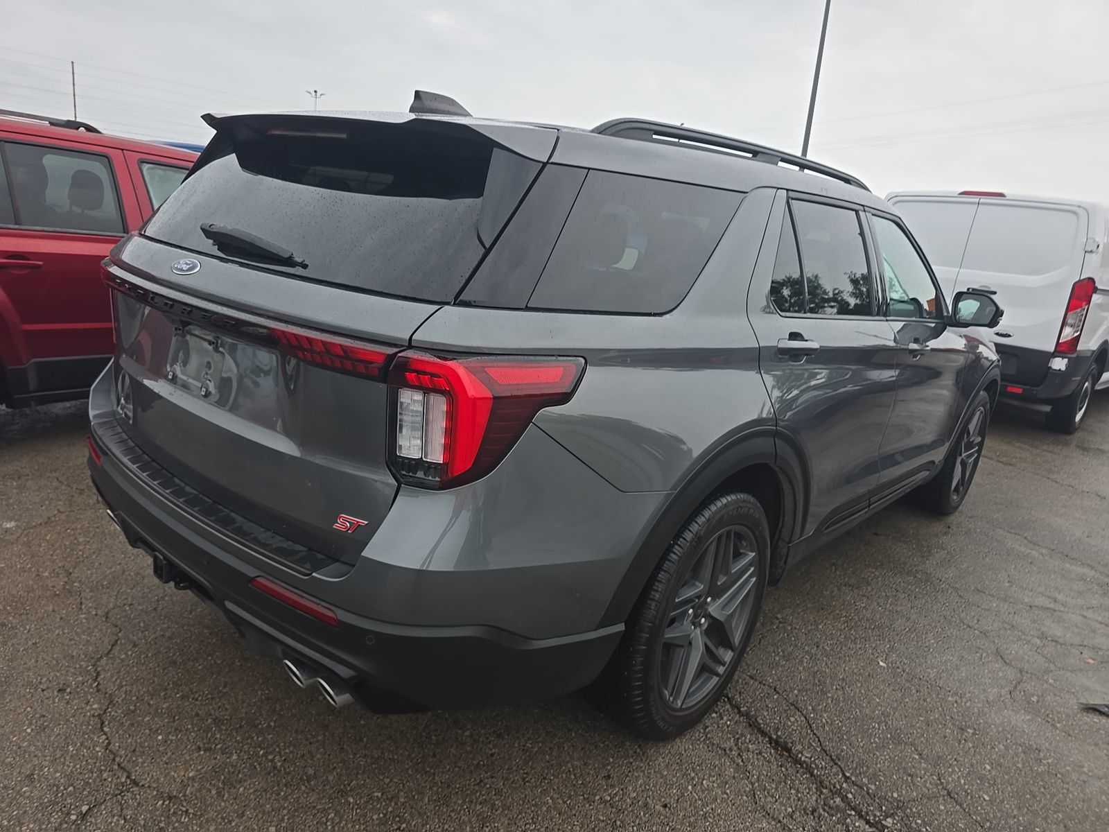 Used 2025 Ford Explorer ST 4WD