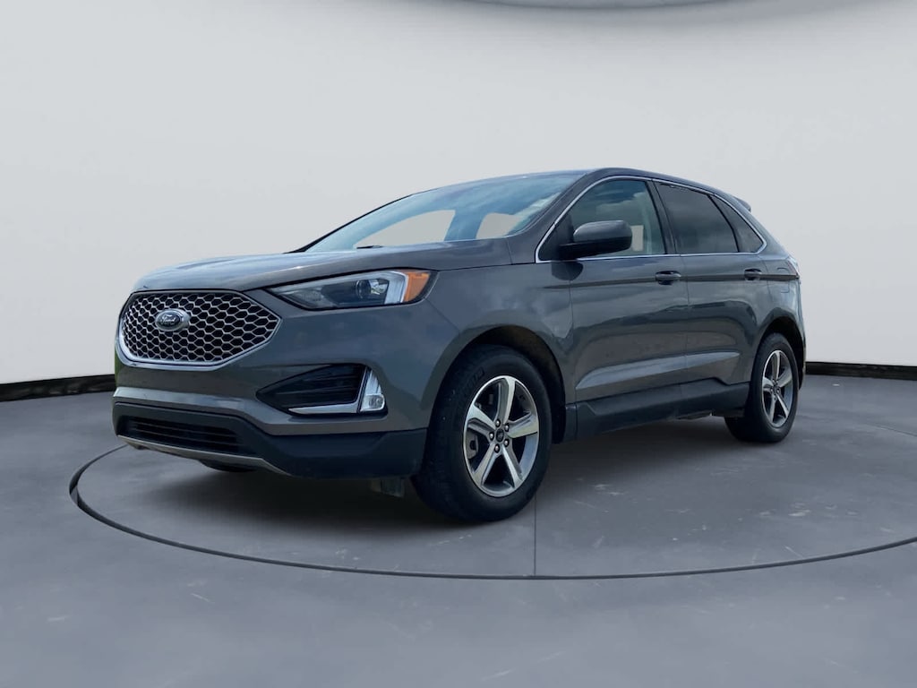Used 2023 Ford Edge SEL AWD