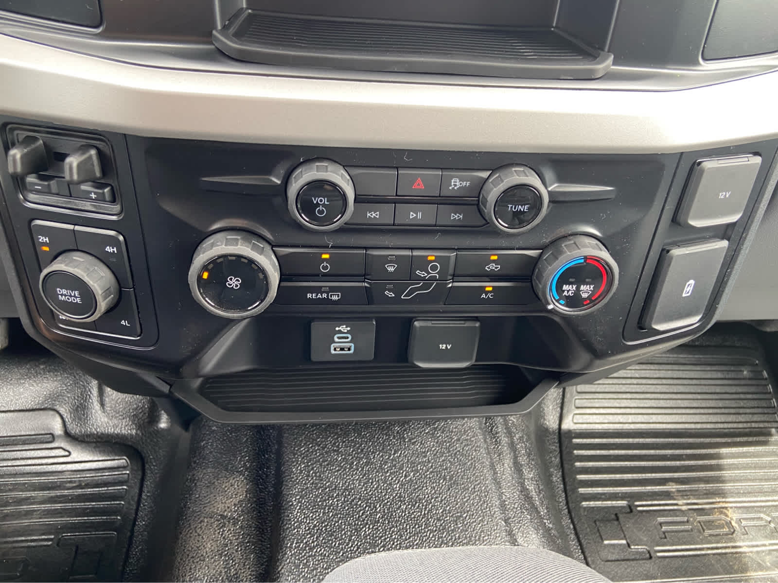 2026 Ford F-250 Super Duty XL - Photo 31