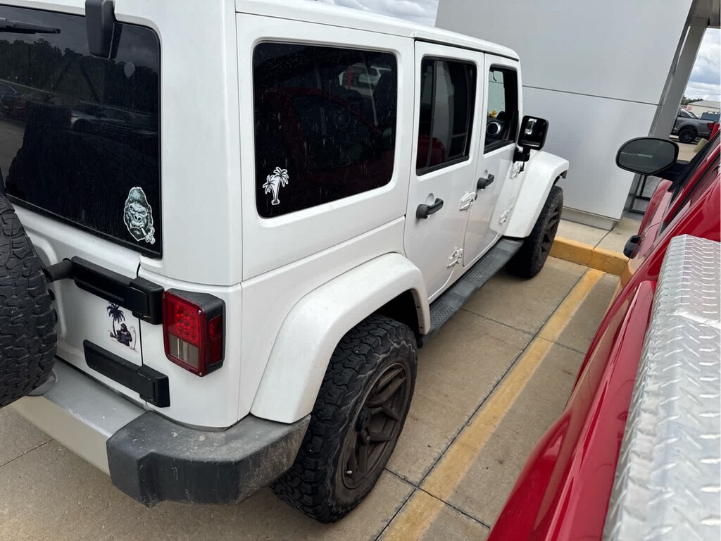 Used 2013 Jeep Wrangler Unlimited Sahara SUV