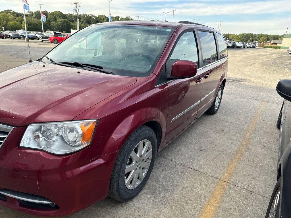 Used 2015 Chrysler Town & Country Touring Van