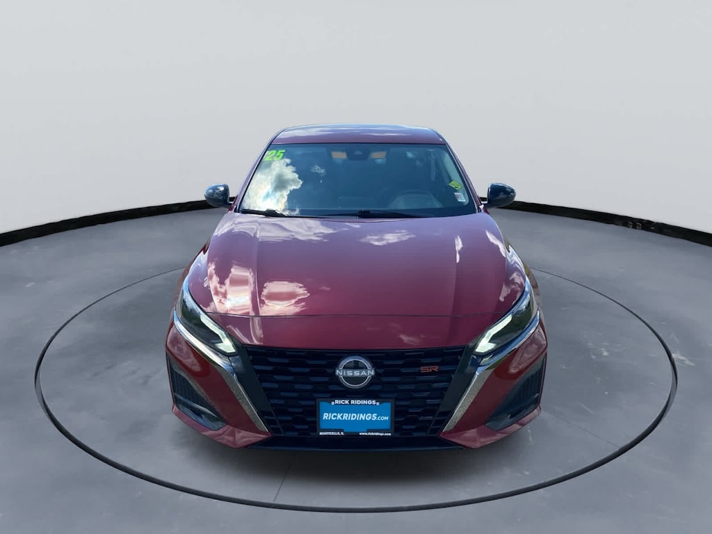 Used 2025 Nissan Altima SR Sedan