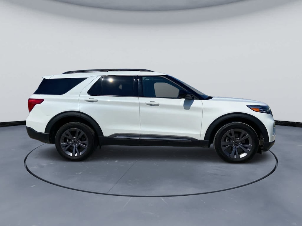 Used 2024 Ford Explorer XLT SUV