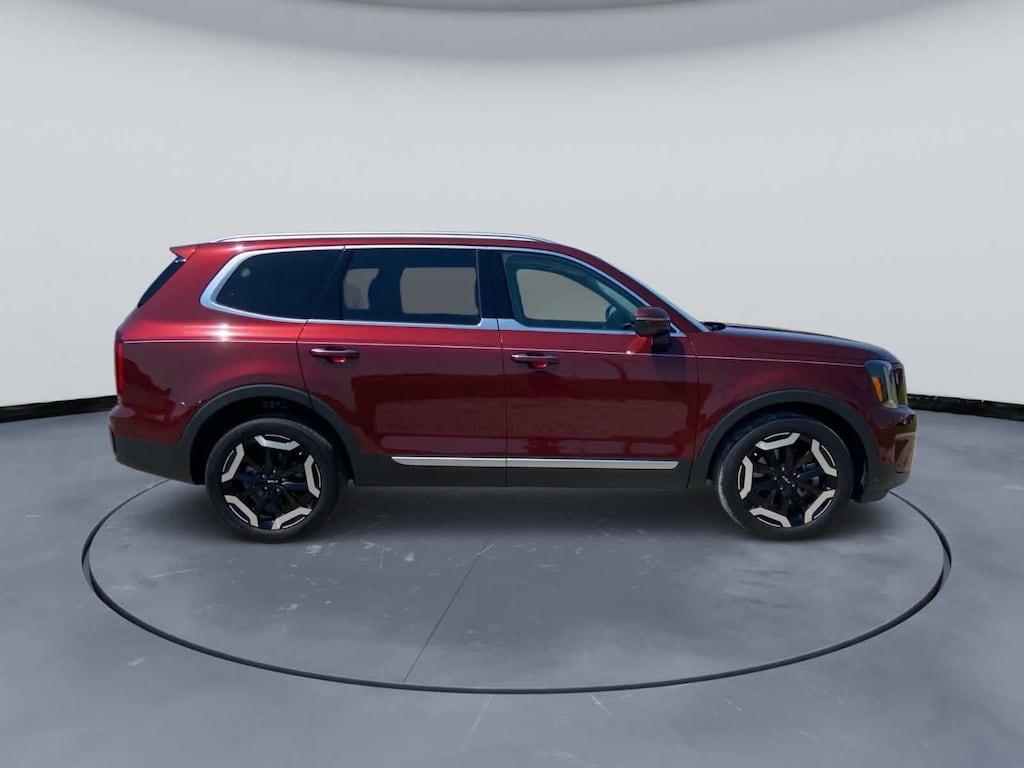 Used 2024 Kia Telluride S SUV